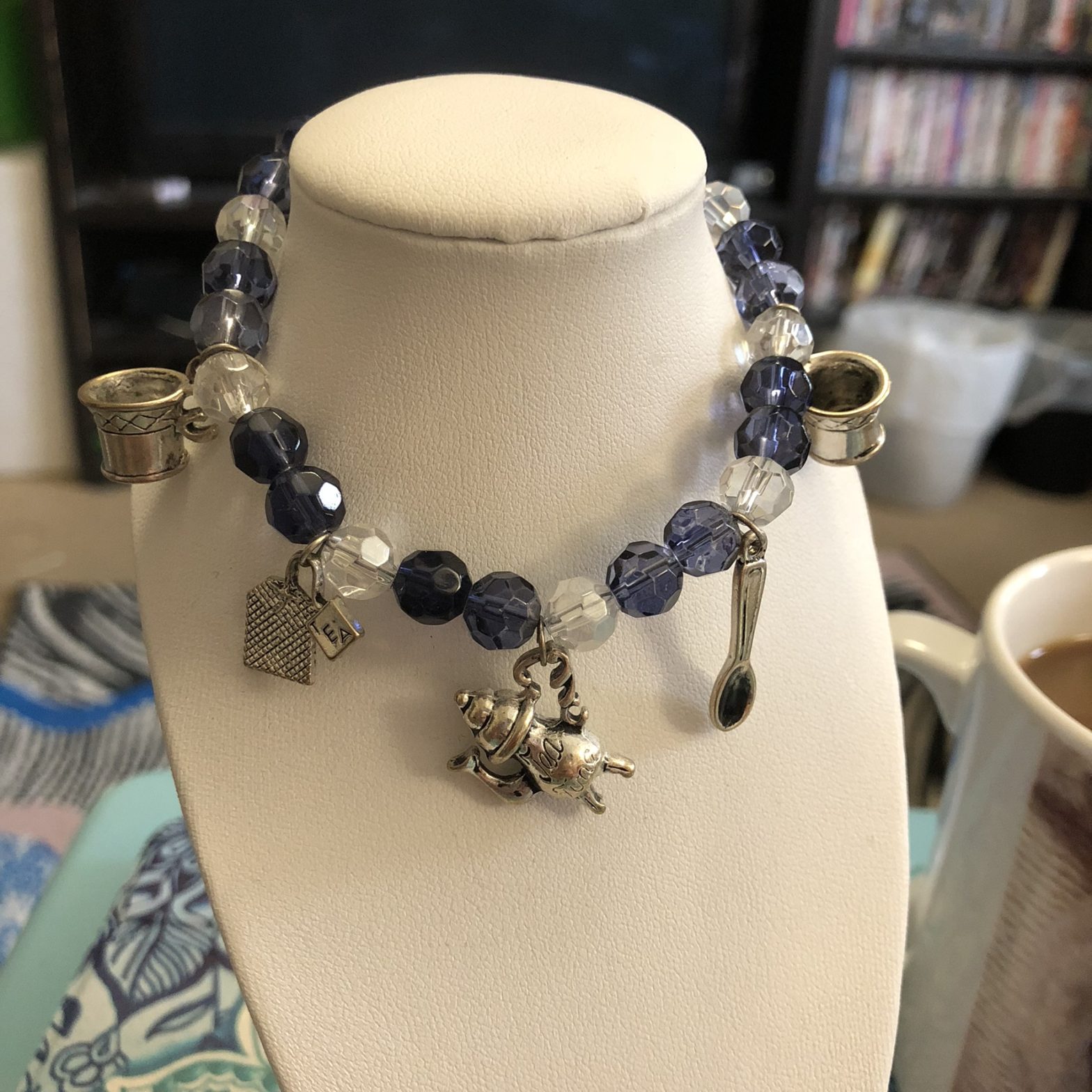Dipping my toes back into this blogging thing…